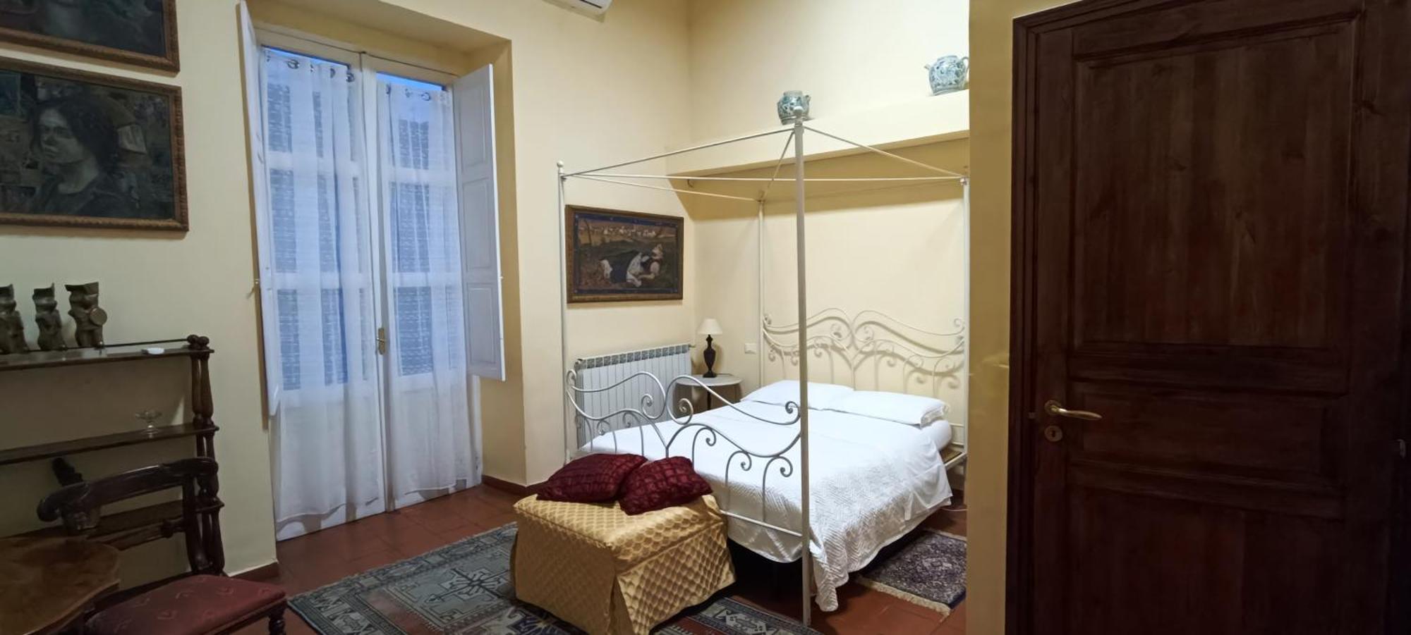 Donna Regina Dimora D'Epoca Lejlighed Napoli Eksteriør billede